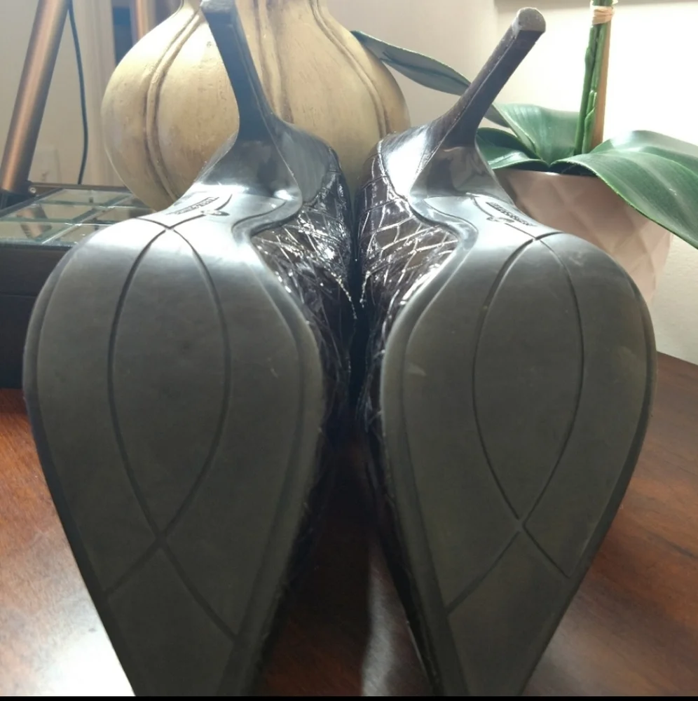 Marc Fisher Brown Patent Leather Pointy-Toe Heel Sz 9